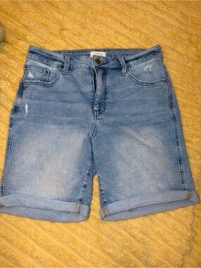 Light Wash Rolled Cuff Denim Shorts Everflex size 12